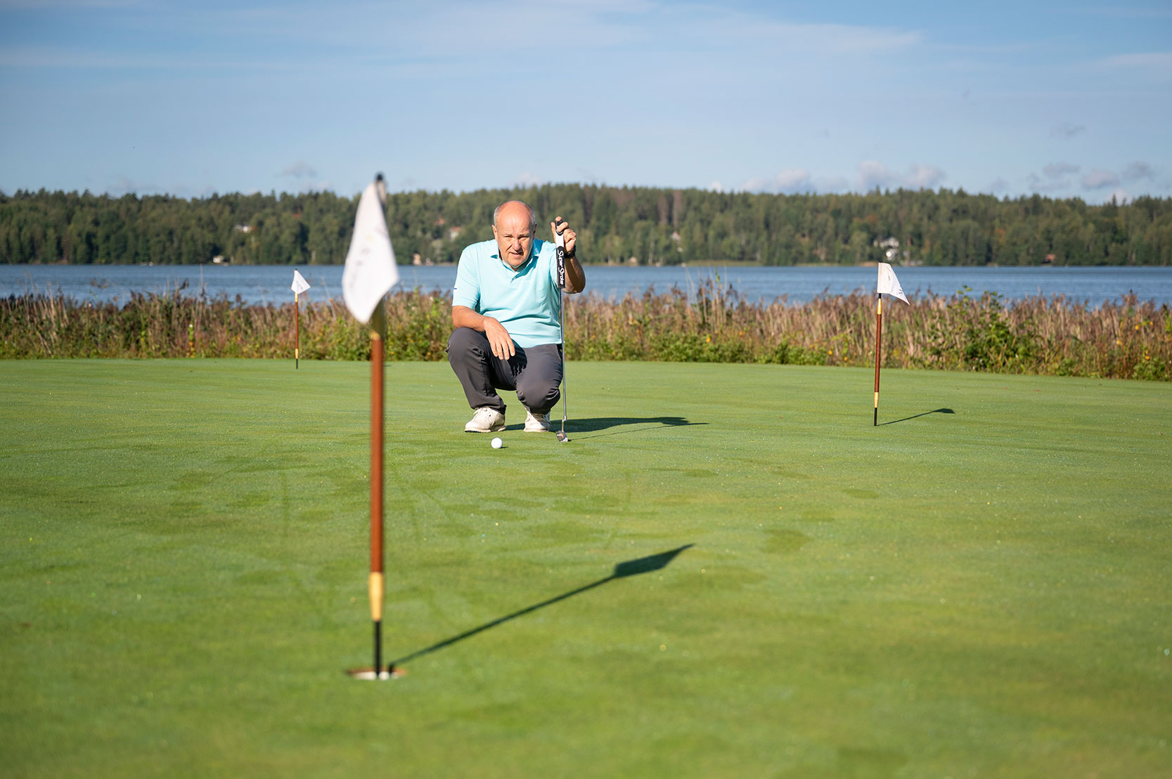Antti Tiitola golfkentällä Master Golfissa.